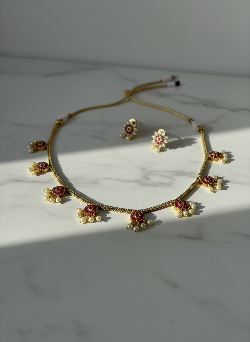 Stone-Pearl Necklace