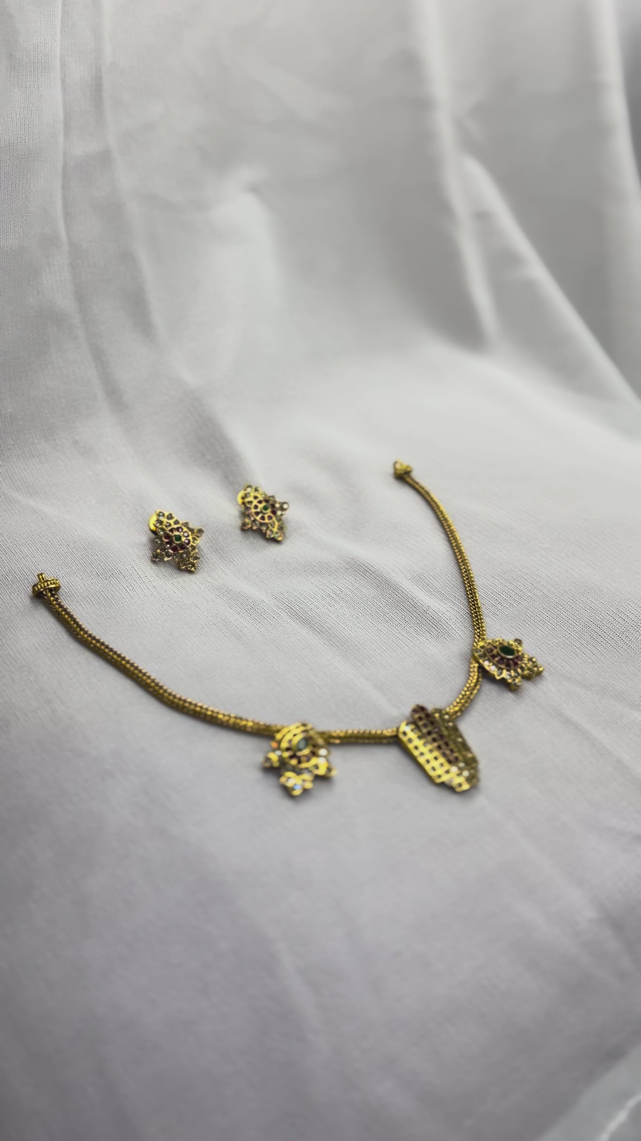 Lord Narayana Antique Pendant Set