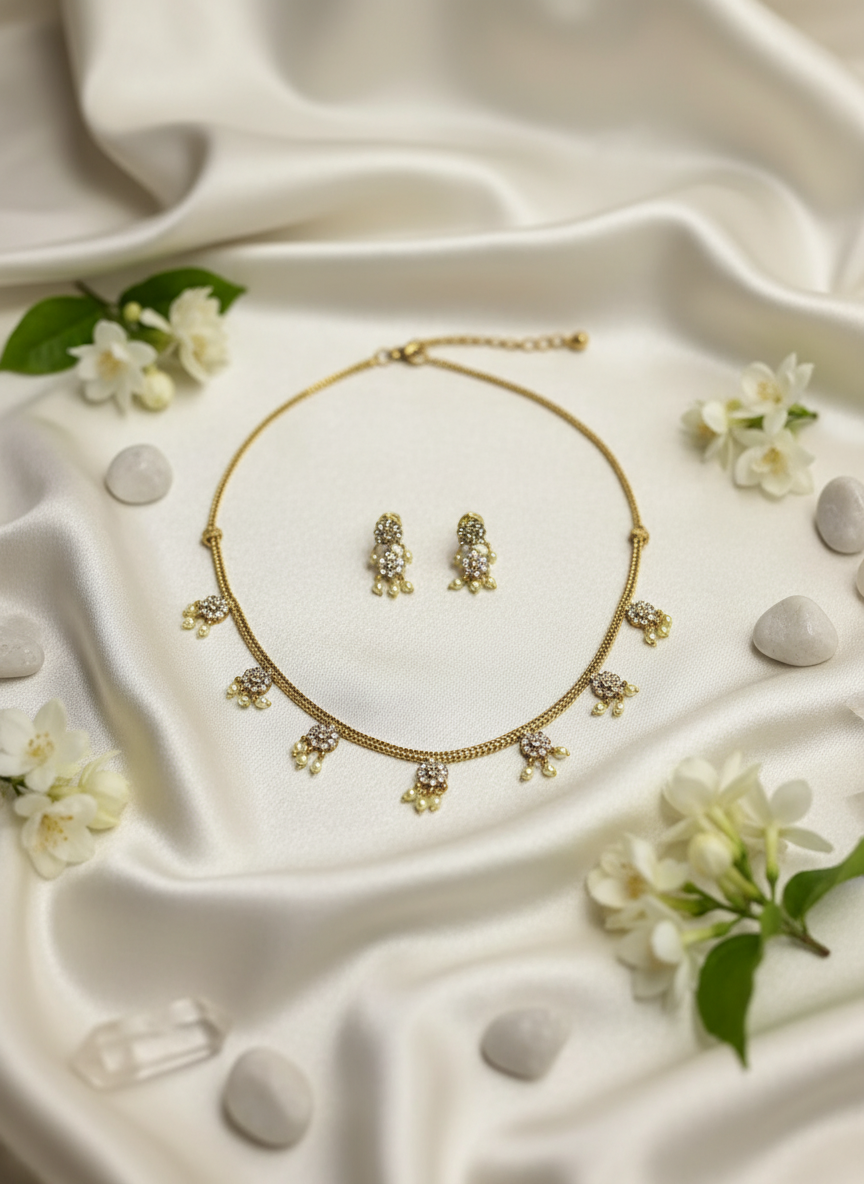 Stone-Pearl Necklace